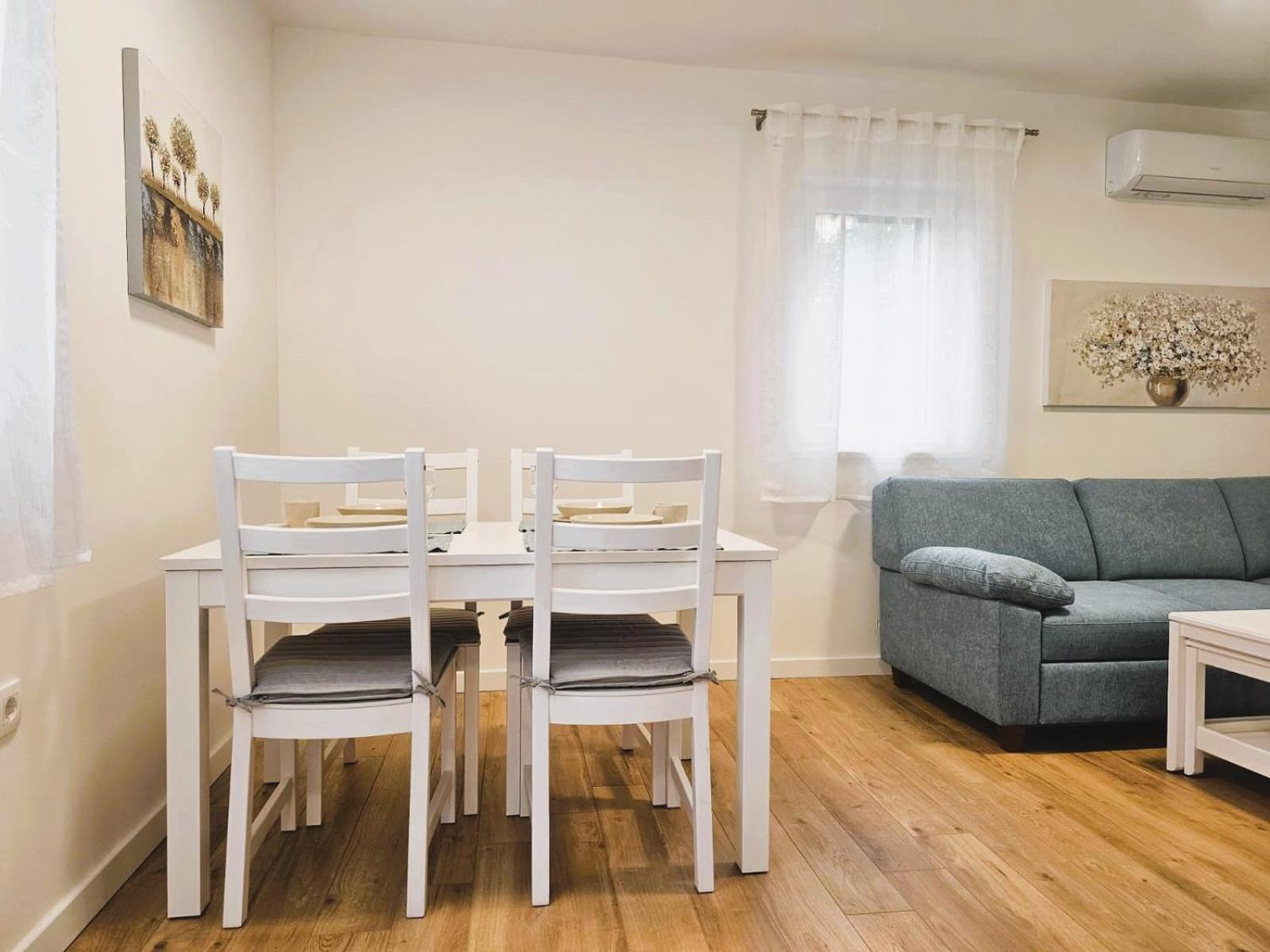 Apartments Miamare 2 Primošten الغرفة الصورة